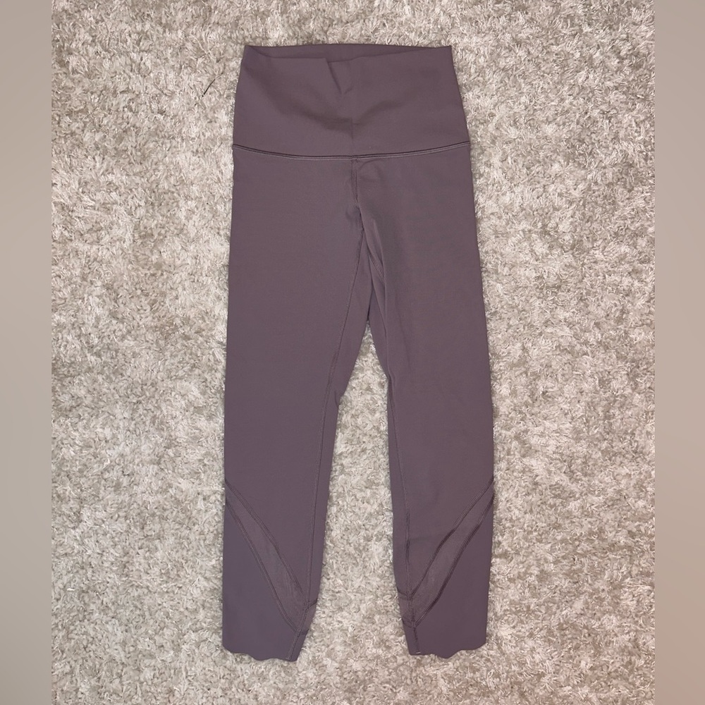 Lululemon wunder under leggings 25” size 4 mauve color